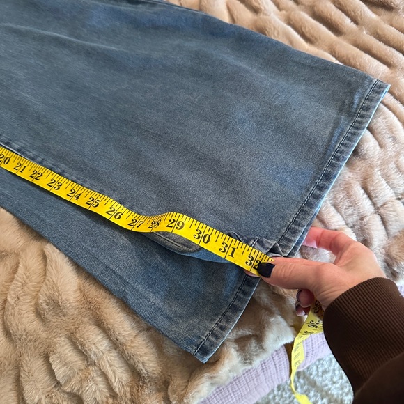 Women's Blue Wide-Leg Jeans - Picture 7 of 8